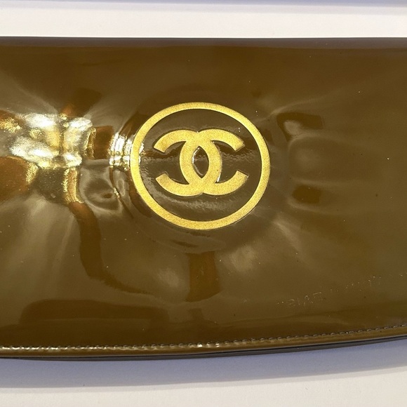 Chanel Gold CC Flap Wallet/Clutch - Picture 2 of 16